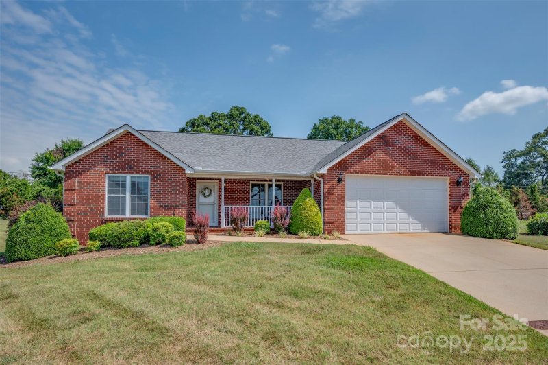 Property image 2 of 125 Charleston Court in Sparks Crossing, Spindale, NC 28160