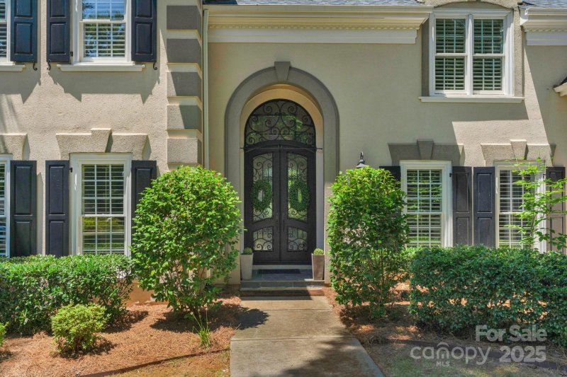 Property image 3 at 5318 Providence Country Club Drive, Charlotte, NC 28277