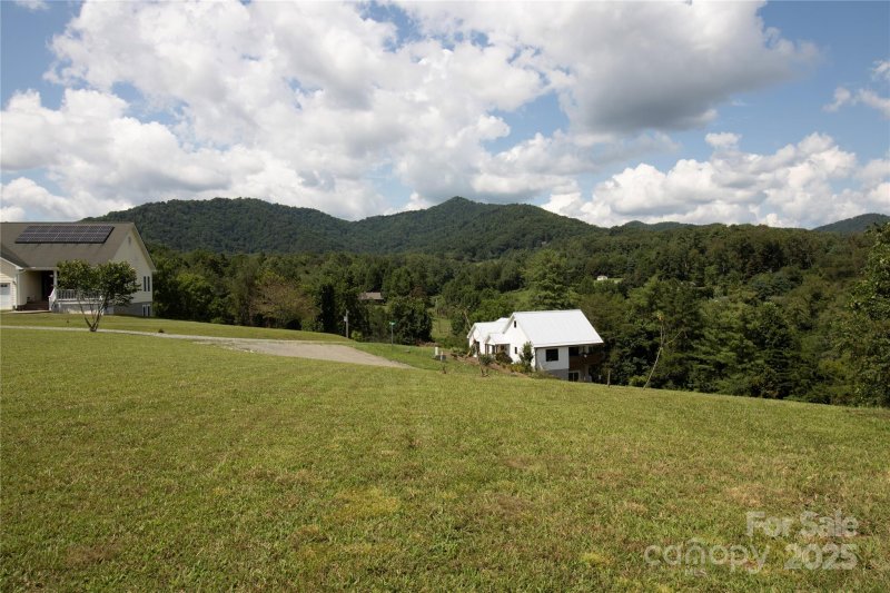 Property image 4 of 60 Gins Lane in Bailey View, Mars Hill, NC 28754