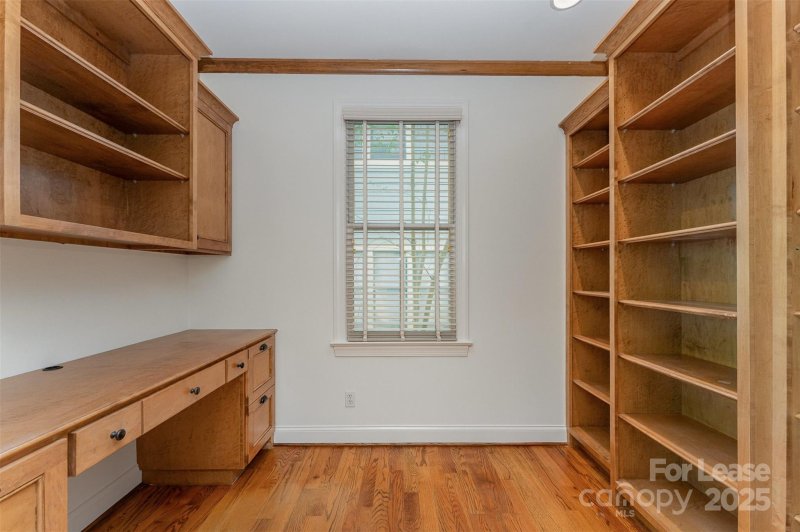 Property image 3 at 1511 Tippah Avenue, Charlotte, NC 28205