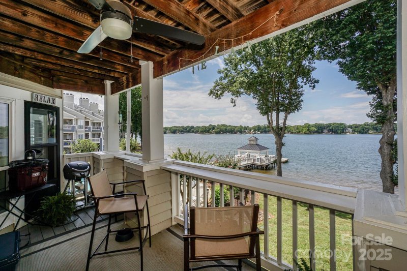 Property image 5 of 941 Southwest Drive in Davidson Landing, Davidson, NC 28036