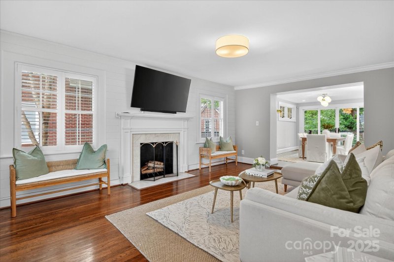 Property image 4 of 1305 Lilac Road in Myers Park, Charlotte, NC 28209