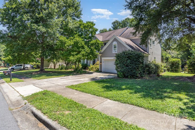 Property image 3 of 6616 Blue Sky Lane in Highland Creek, Charlotte, NC 28269