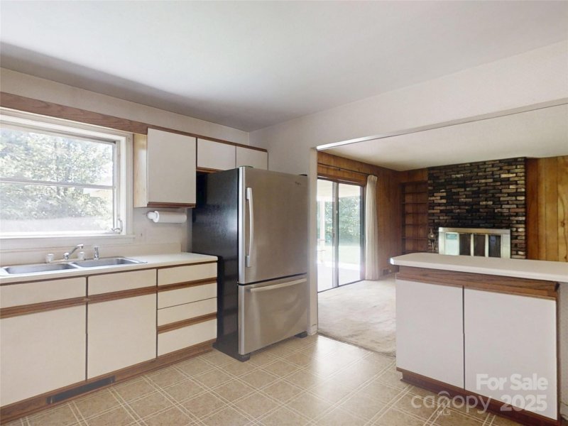 Property image 5 at 15 Keasler Road, Asheville, NC 28805