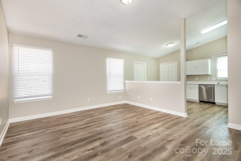 Property image 3 at 2111 Pleasant Dale Drive, Charlotte, NC 28214