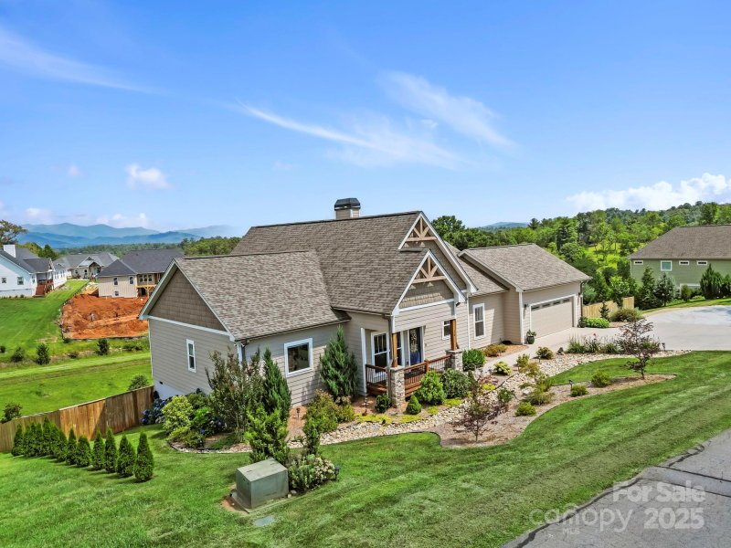 Property image 3 of 16 Enchanted Oak Lane in Northern Horizons, Alexander, NC 28701
