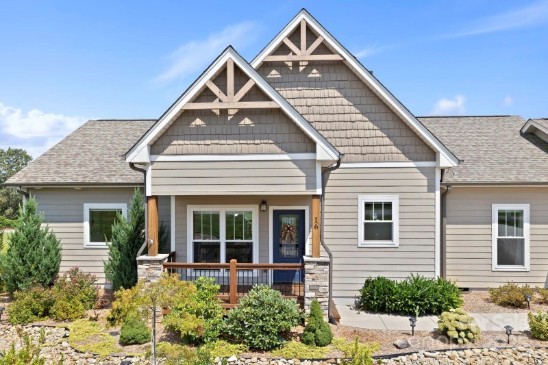 Property image 4 of 16 Enchanted Oak Lane in Northern Horizons, Alexander, NC 28701