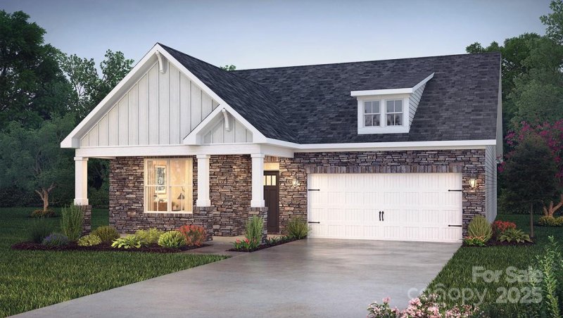 2073 Skyhawk Drive