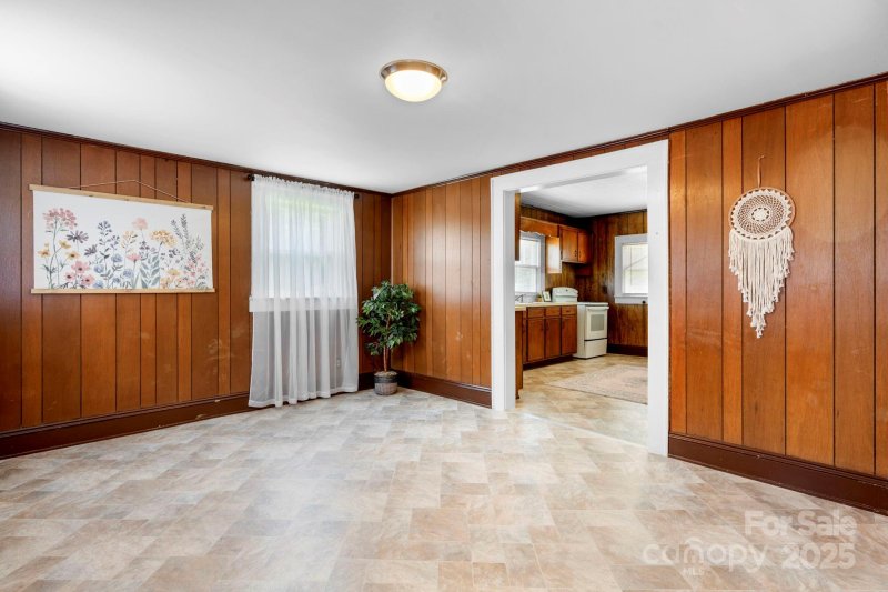 Property image 3 of 71 14th Street in Shuford Mill Village, Hickory, NC 28602