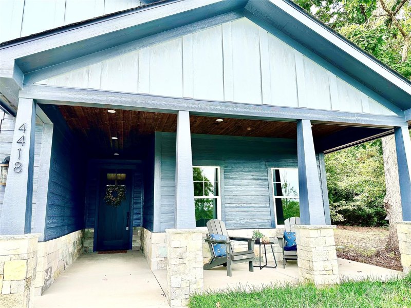 Property image 3 of 4418 Bristol Drive in Silver Creek Plantation, Morganton, NC 28655