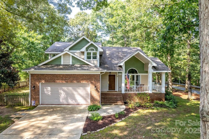 Property image 2 of 3025 Abingdon Avenue in Yorkshire, Monroe, NC 28110