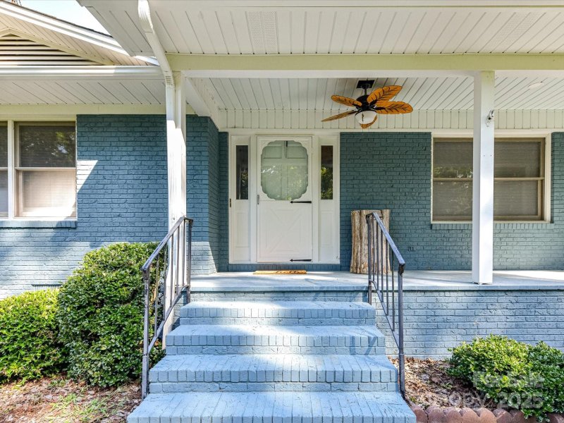 Property image 3 of 23353 Lake Tillery Road in Lake Tillery, Albemarle, NC 28001