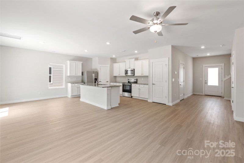 Property image 2 of 1508 Doran Terrace in Knights Bridge, Richburg, SC 29729