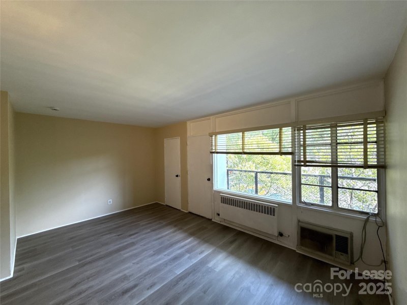 Property image 3 at 2126 E 7th Street, Charlotte, NC 28204