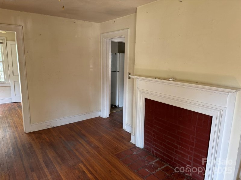 Property image 5 of 1909 Garibaldi Avenue in Camp Green, Charlotte, NC 28208