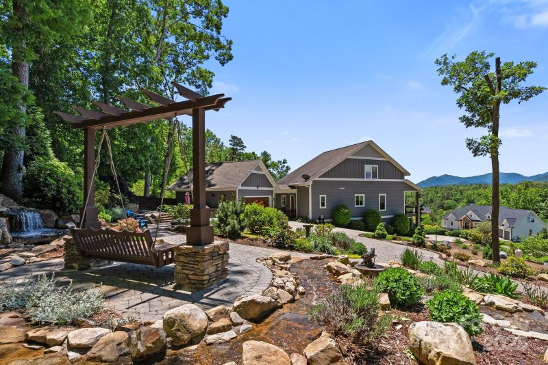 Property image 2 at 6 Temujin Drive, Leicester, NC 28748