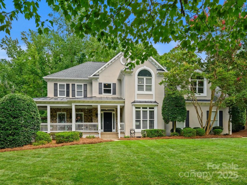 Pages Pond, Davidson Community