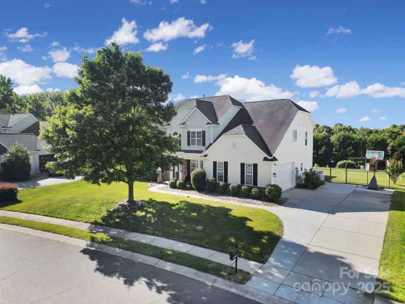 Property image 3 at 11015 Royal Colony Drive, Waxhaw, NC 28173