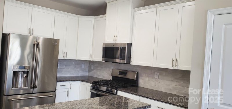 Property image 4 at 1764 Evergreen Drive, Charlotte, NC 28208