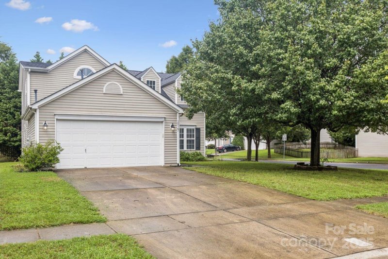 Property image 4 at 10147 Orchard Grass Court, Charlotte, NC 28278