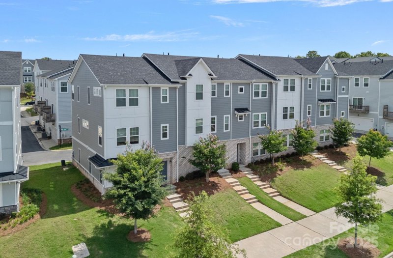 Property image 2 at 2426 Arbor Loop Drive, Charlotte, NC 28217