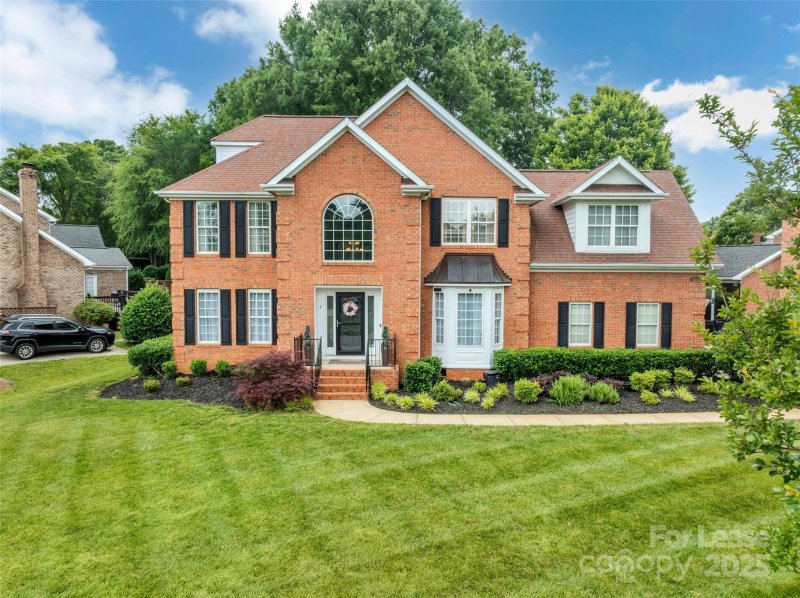 15737 Agincourt Drive