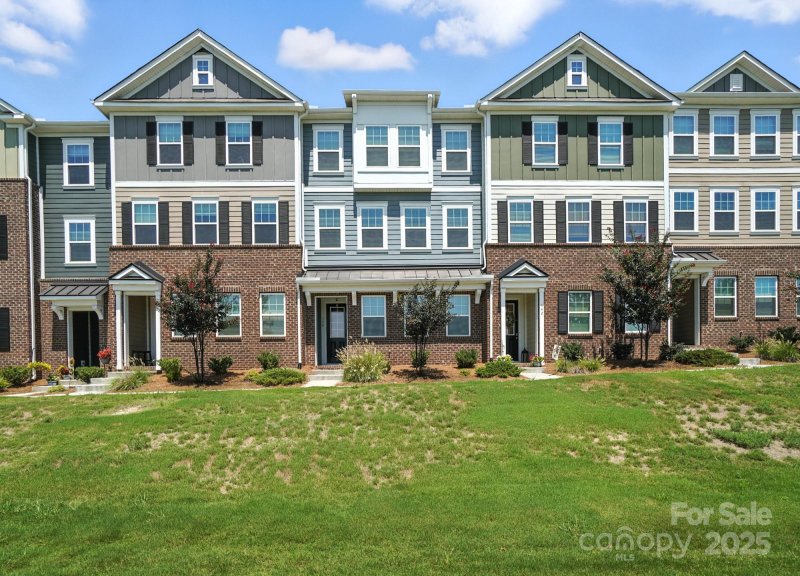 Property image 2 of 138 Marron Drive in The Grove at Chestnut Park, Indian Trail, NC 28079