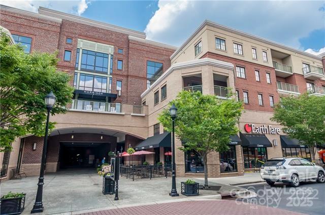 Property image 2 at 721 Gov Morrison Street, Charlotte, NC 28211