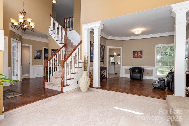 Property image 4 of 6207 Glencairn Court in Highland Creek, Charlotte, NC 28269