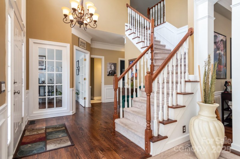 Property image 5 of 6207 Glencairn Court in Highland Creek, Charlotte, NC 28269