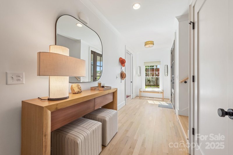 Property image 4 at 210 Walford Drive, Charlotte, NC 28208