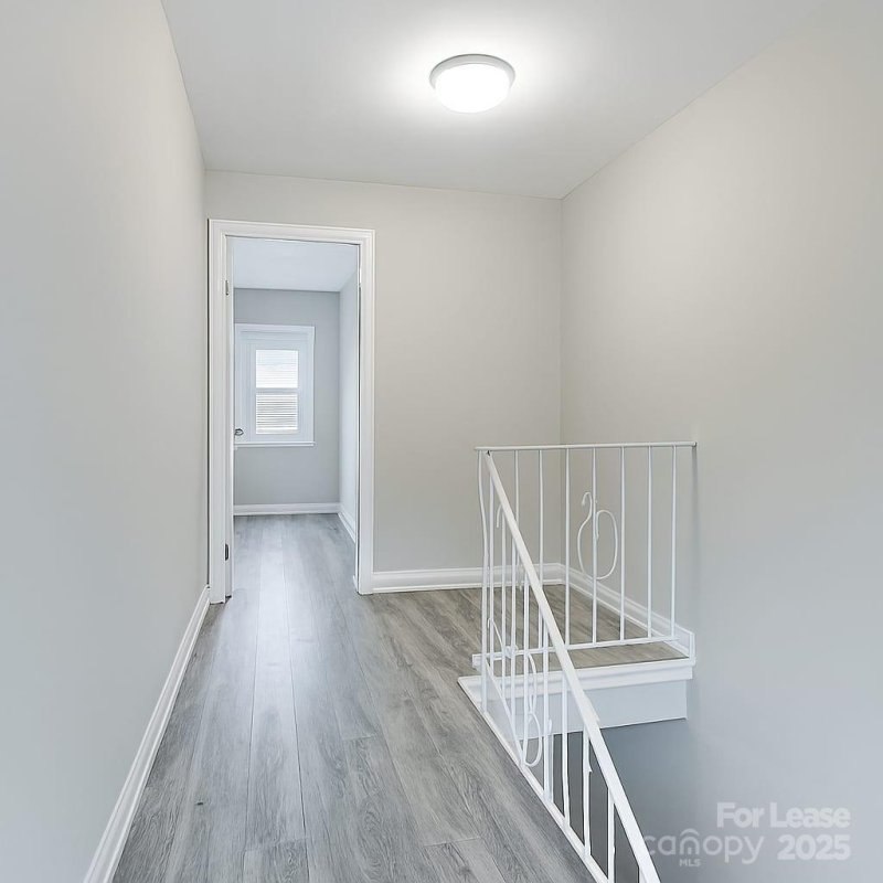 Property image 4 at 5821 Hunting Ridge Lane, Charlotte, NC 28212