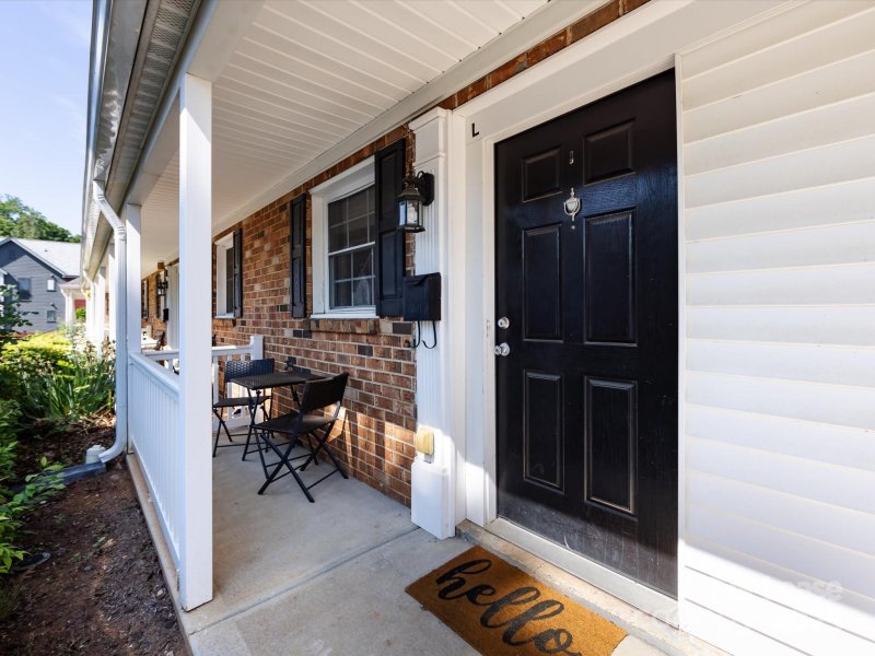 Property image 2 at 1348 Green Oaks Lane, Charlotte, NC 28205