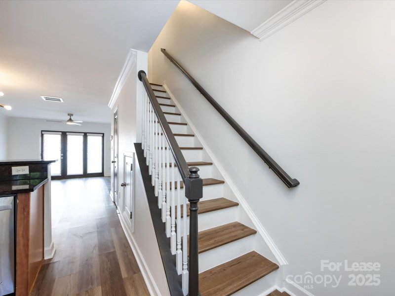 Property image 3 at 1348 Green Oaks Lane, Charlotte, NC 28205