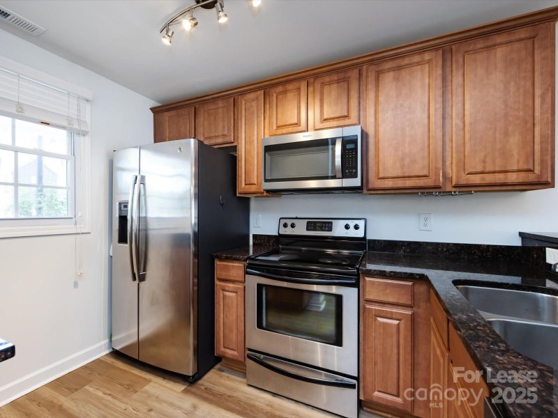 Property image 5 at 1348 Green Oaks Lane, Charlotte, NC 28205