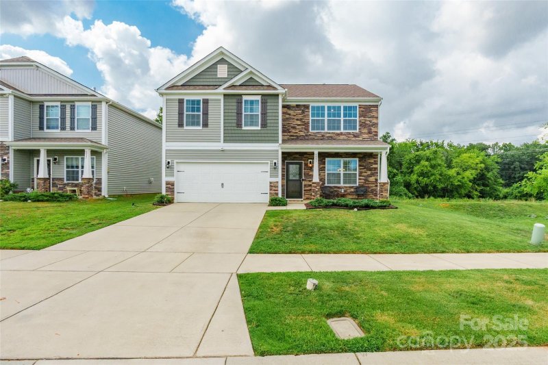 Property image 2 at 6931 Pennyroyal Way, Charlotte, NC 28216