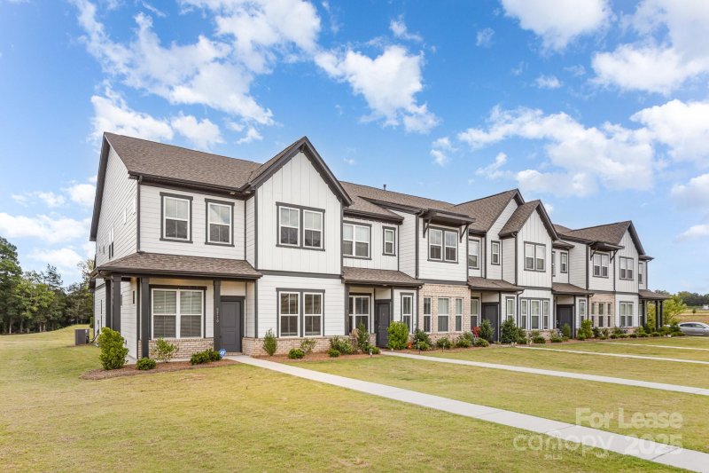 Property image 2 at 5710 Gulch Place, Charlotte, NC 28215