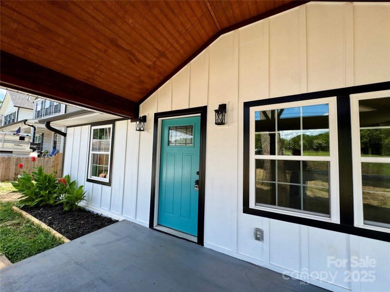 Property image 5 of 142 S Morrow Avenue in Morrow Heights, Albemarle, NC 28001