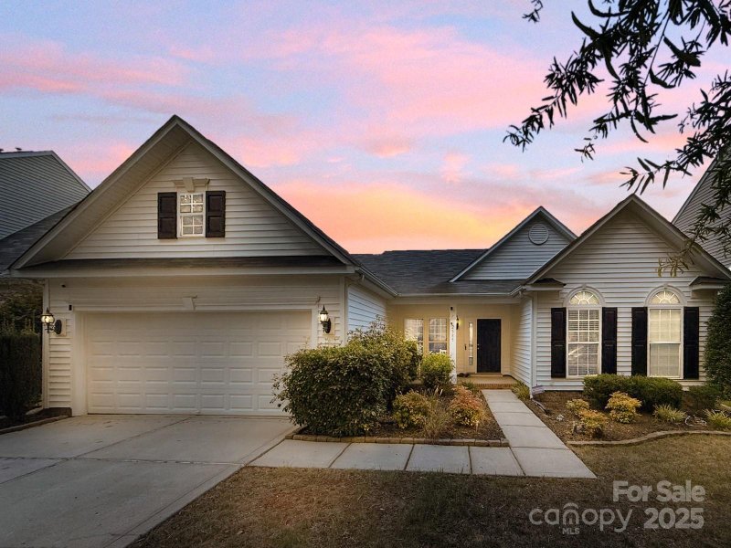 Property image 2 at 2585 Bethesda Oaks Drive, Gastonia, NC 28056