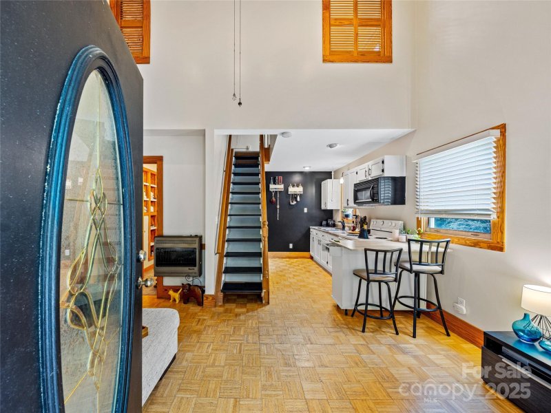 Property image 5 of 11 Pinewood Road in Homeland Park, Asheville, NC 28805