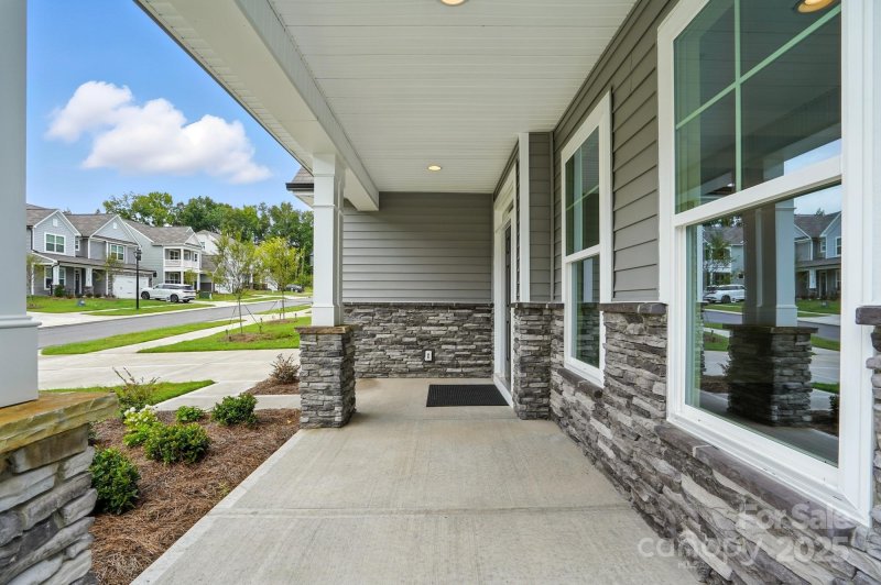 Property image 4 at 5119 Heathland Drive, Charlotte, NC 28215