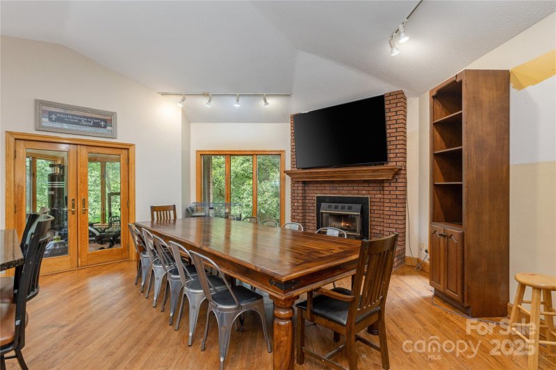 Property image 5 of 19 Timber Park Drive in Timber Park, Black Mountain, NC 28711