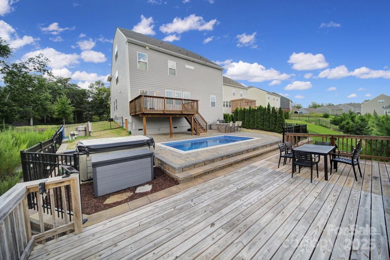 17237 Rider Wood Lane