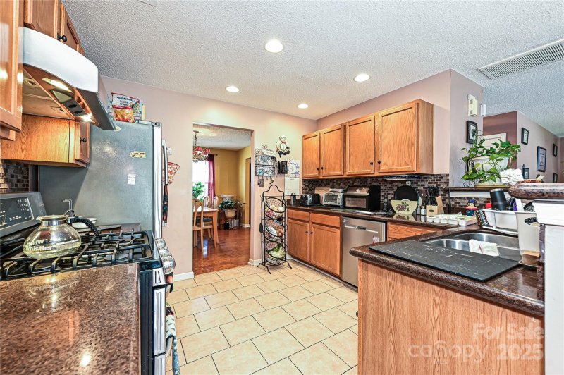 Property image 2 of 12015 Chantress Lane in Avensong, Charlotte, NC 28215