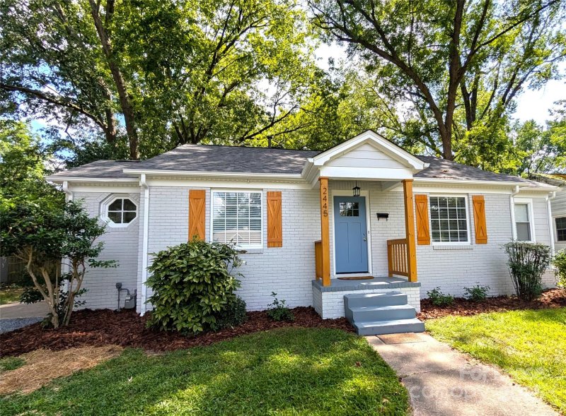 Property image 3 at 2445 Morton Street, Charlotte, NC 28208