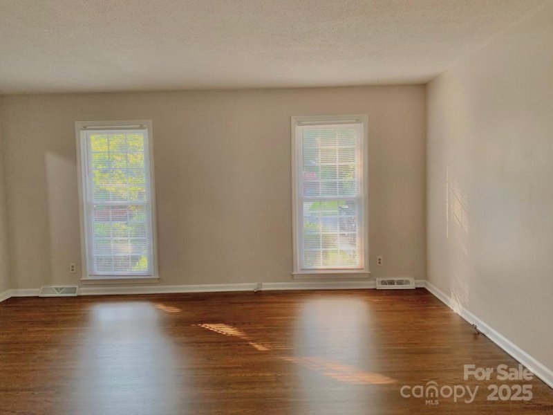 Property image 4 at 2314 Knickerbocker Drive, Charlotte, NC 28212