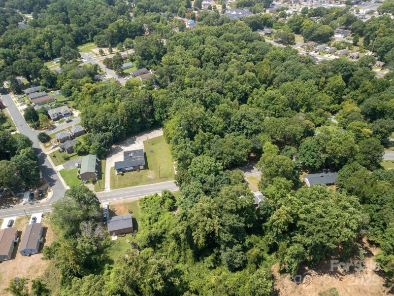 Property image 4 of 2101 Newland Road in Lincoln Heights, Charlotte, NC 28216