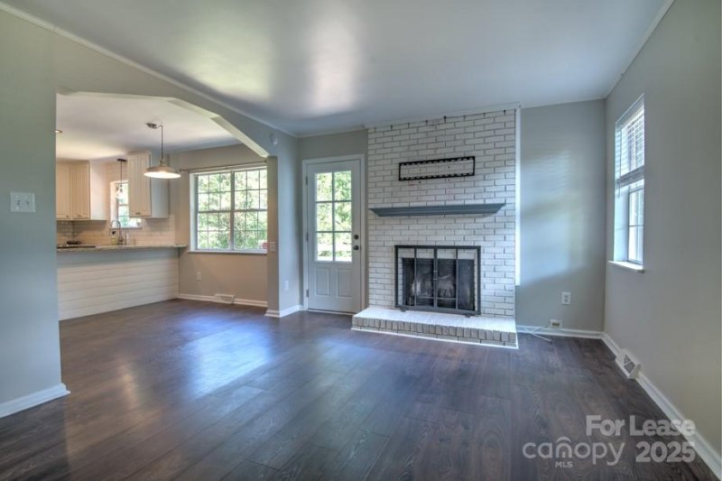 Property image 2 at 11205 Vintage Lane, Charlotte, NC 28226