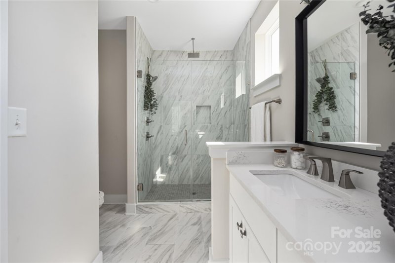 Property image 5 of 329 Coxe Avenue in Seversville, Charlotte, NC 28208