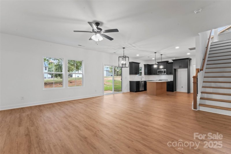 Property image 4 of 329 Henderson Circle in Harrisburg Park, Harrisburg, NC 28075